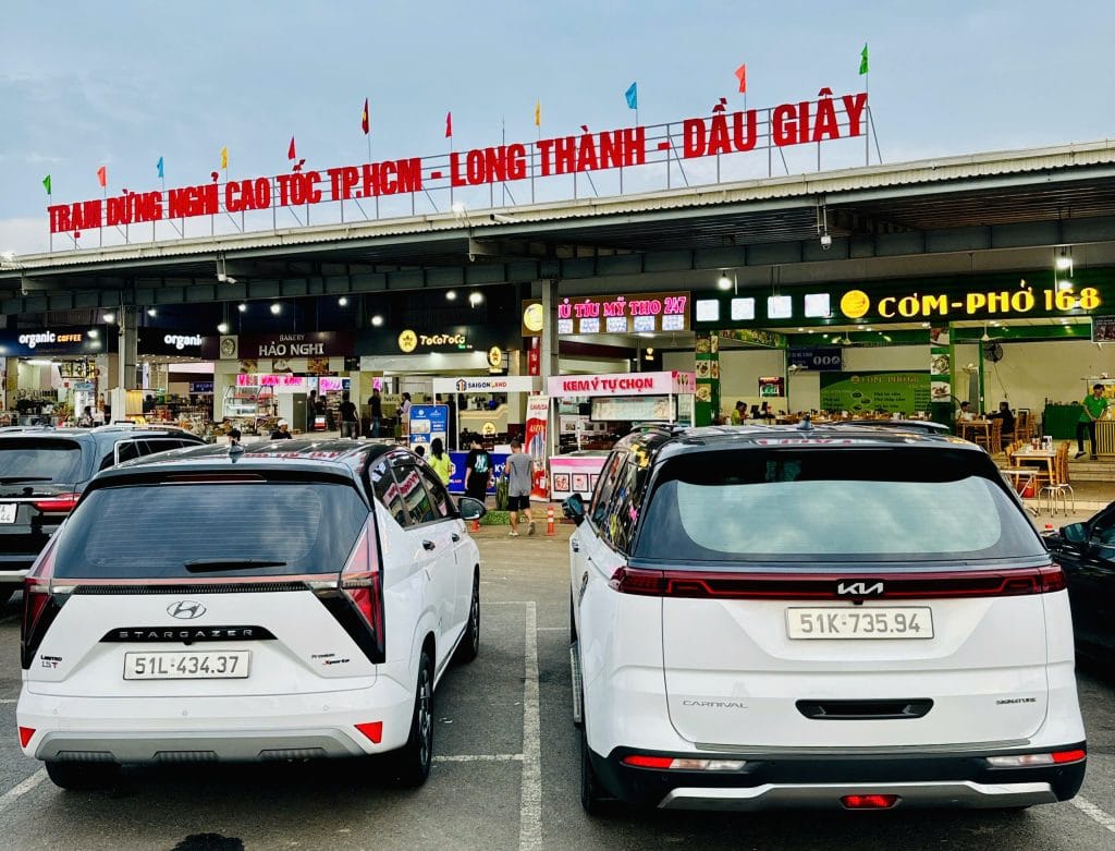 Cho thuê xe hợp đồng uy tín, giá cả phải chăng tại TP HCM