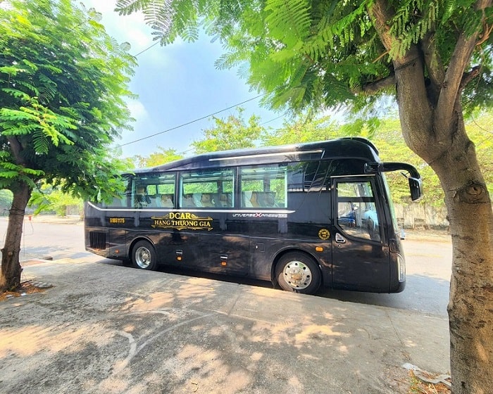 Cho thuê xe limousine 16 chỗ