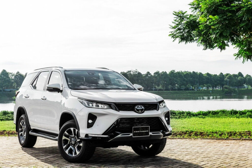 Cho thuê xe gặp đối tác