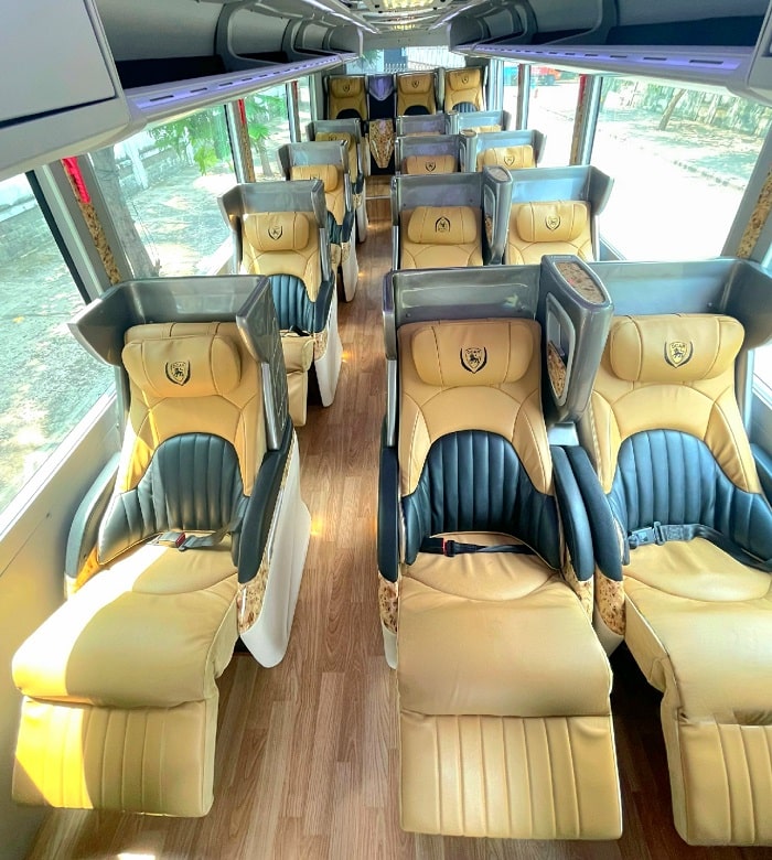 Cho thuê xe limousine 16 chỗ